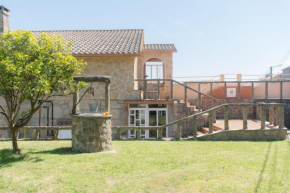 Casa con jardín y gran terraza con vistas al mar